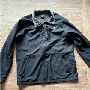 The North Face youth XL black lightweight coat